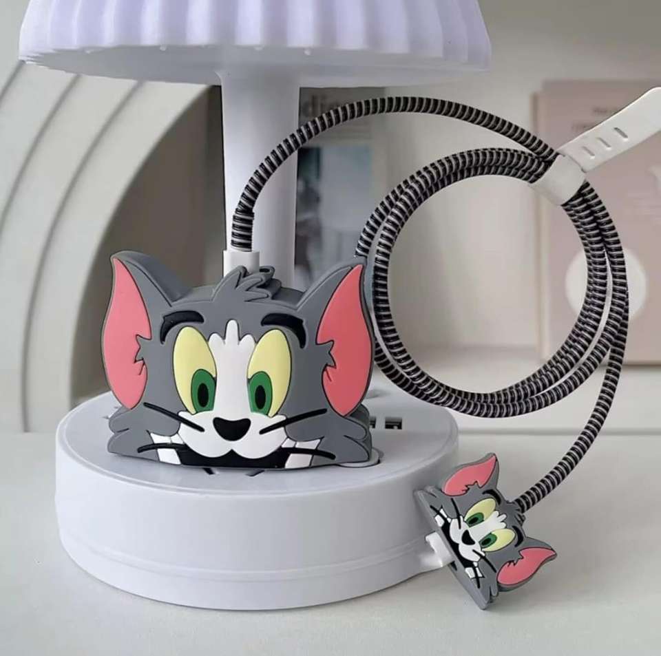 3D Tom Charger Cover for iPhone 18W/20W with Spiral Cable Protector
