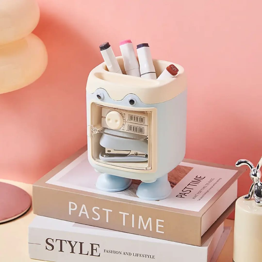 Kawaii Pig Pen Holder